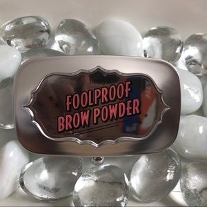 Benefit Foolproof Brow Powder